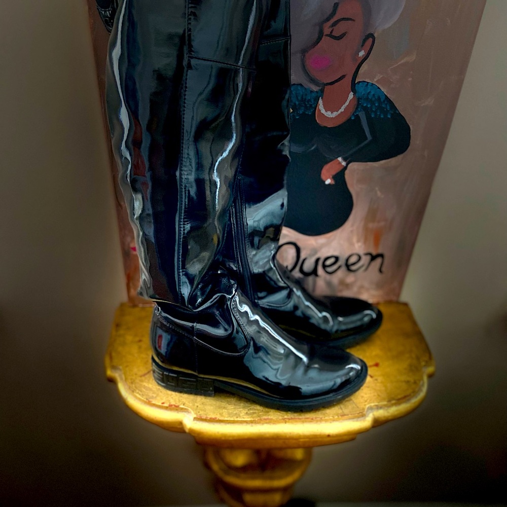 Tall Patent Leather Guess boots